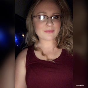 Meet your Posher, Kayla